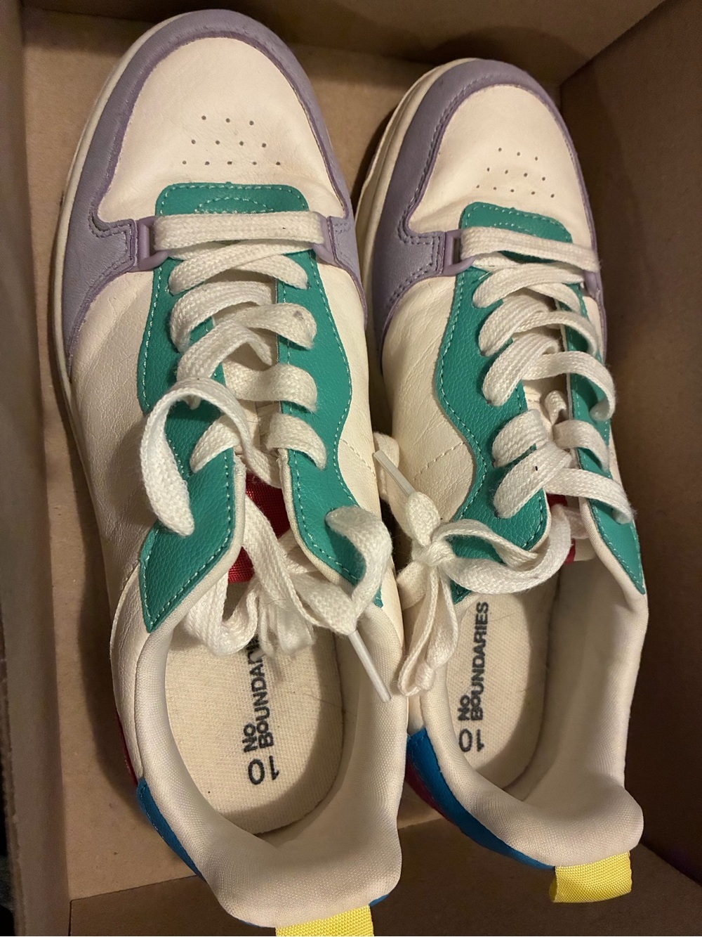 No Boundaries Women's White Teal Lavender Accent Sneakers